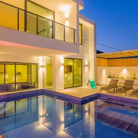 Yesilkoy 3 Bedroom 5145 Βίλα